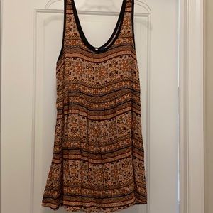 Women’s Sleeveless Tunic Top L